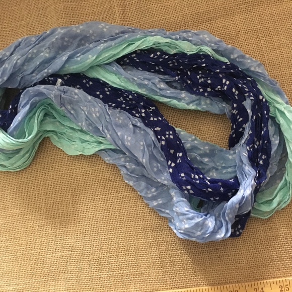Infinity scarf - Picture 1 of 1